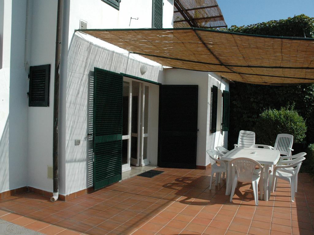 Casa Del Mandorlo Apartment Marina di Campo Ngoại thất bức ảnh